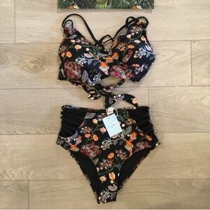 Cupshe Black Floral Bikini Bottom Size Medium
